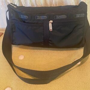 LeSportSac Classic- Crossbody bag NWOT